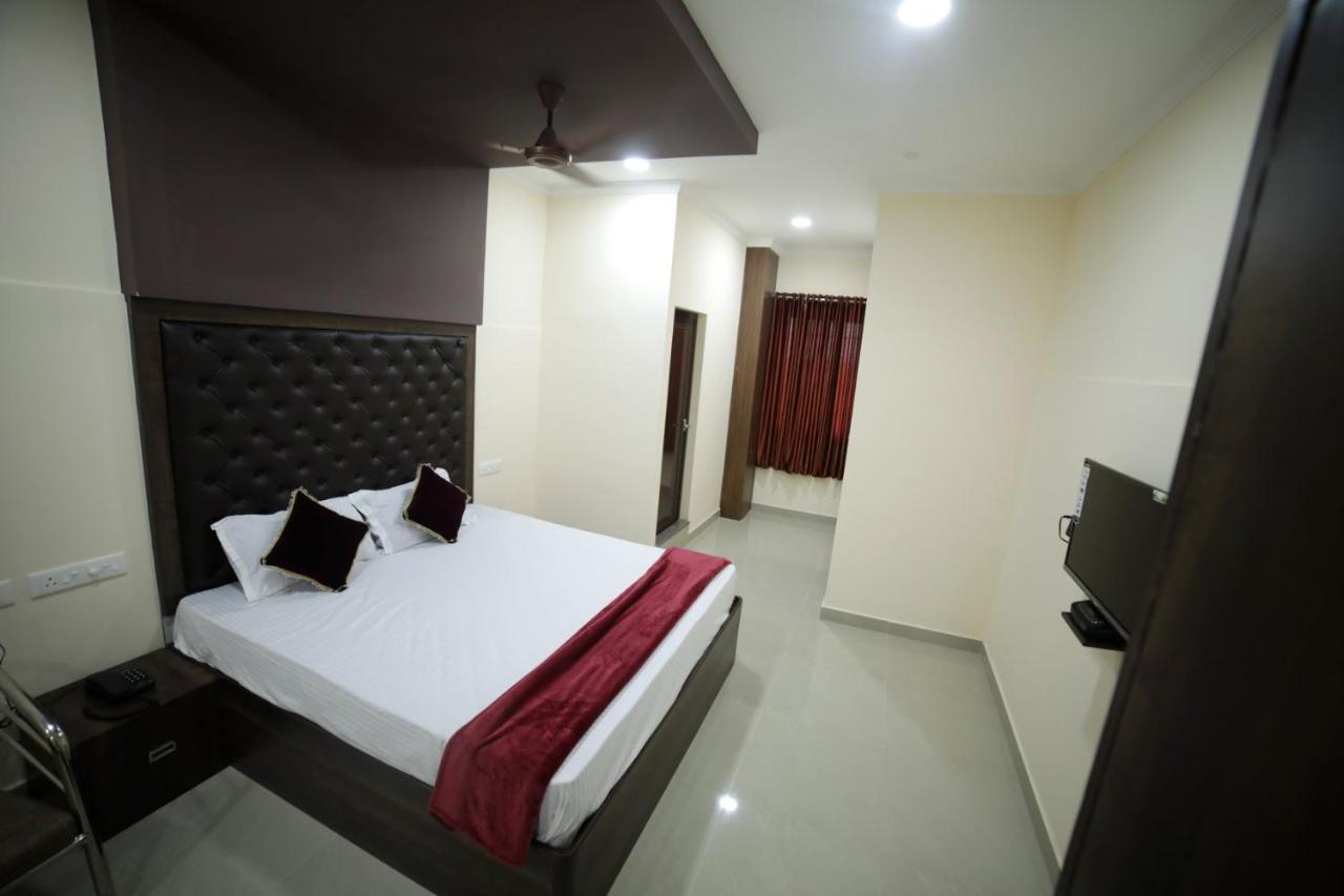 Shivalaya Residency Aparthotel Thrissur Екстериор снимка